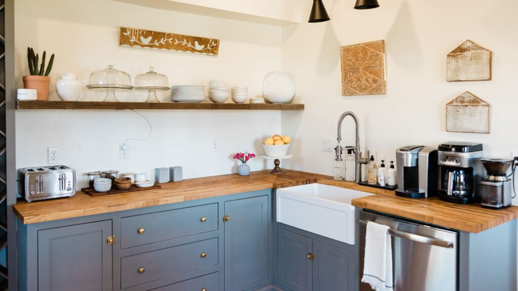 image of a organized kitchen